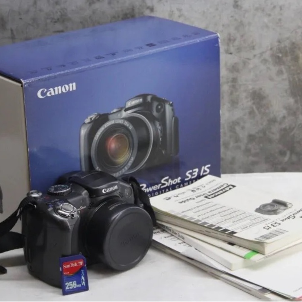 Canon PowerShot S3 IS Digital Camera - Black